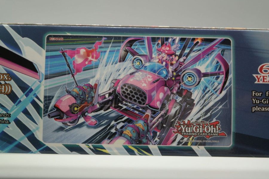 GOLD PRIDE CHARIOT CARRIE GAME MAT YuGioH TCG KONAMI 61cm x 35.5cm Tootle ph