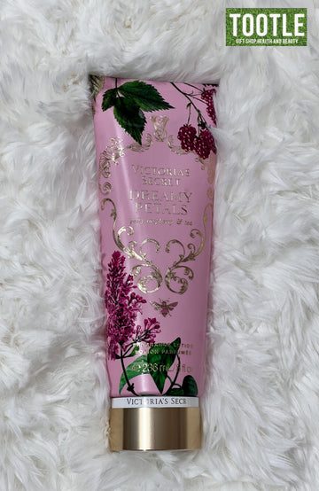 Victoria's Secret Dreamy Petals Juicy Raspberry and Tea Fragrance Lotion 236 ml