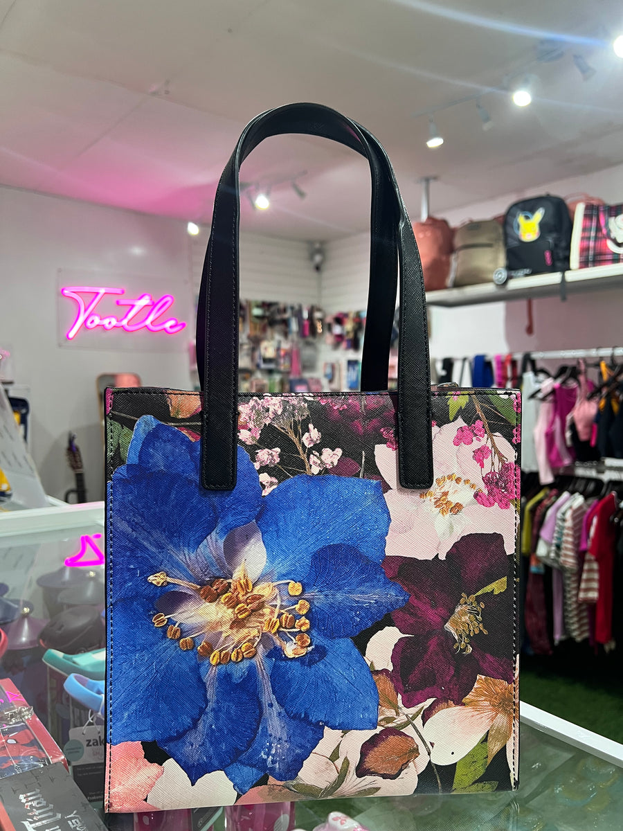 TED BAKER LONDON HAND BAG
