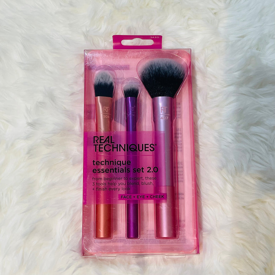 Real Techniques Essentials Set 2.0