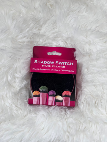 Shadow Switch Brush Cleaner