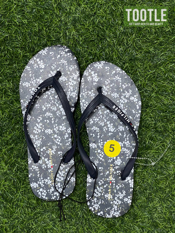 Tommy Hilfiger Flipflop Flower Size 5