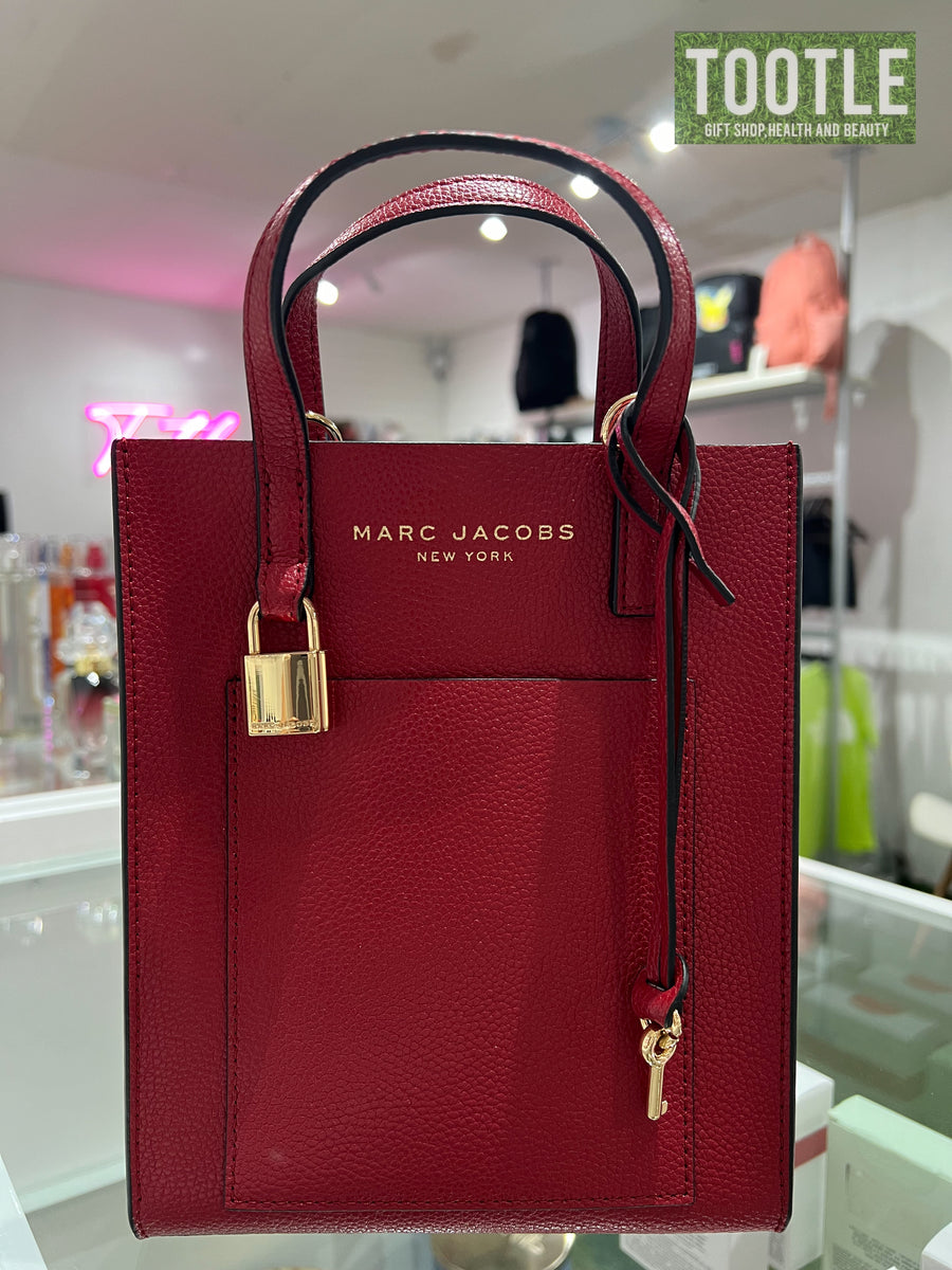 MARC JACOBS HAND BAG SAVVY RED HAND BAG