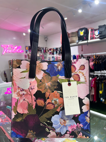 TED BAKER LONDON HAND BAG