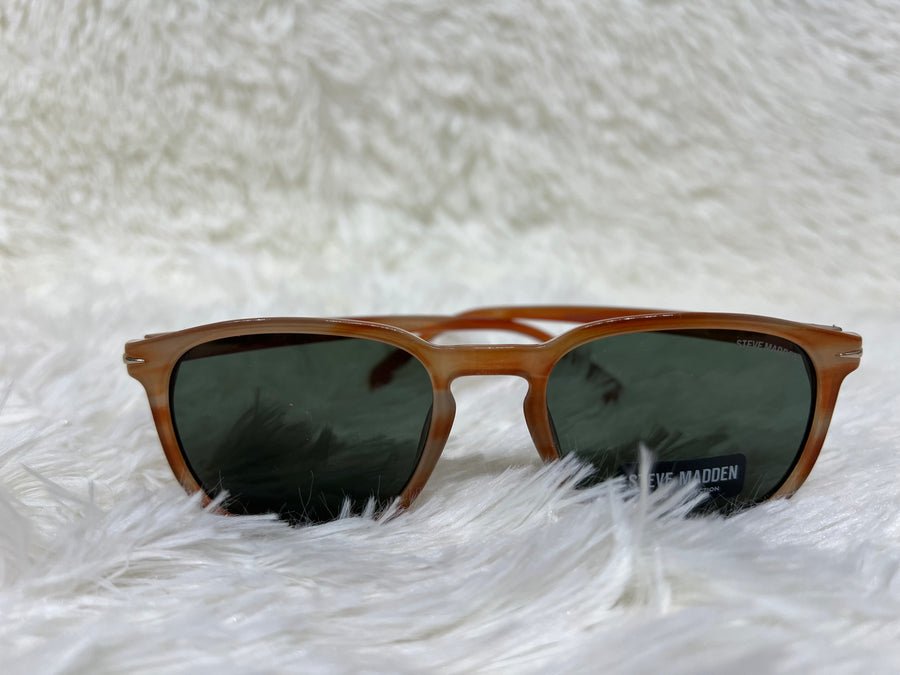 SUNGLASS STEVE MADDEN