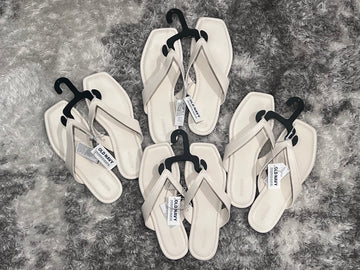 OLD NAVY Sandals White