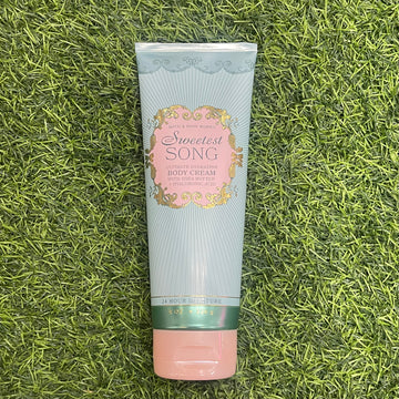 Bath and Bodyworks Sweetest Song Body Cream 226g