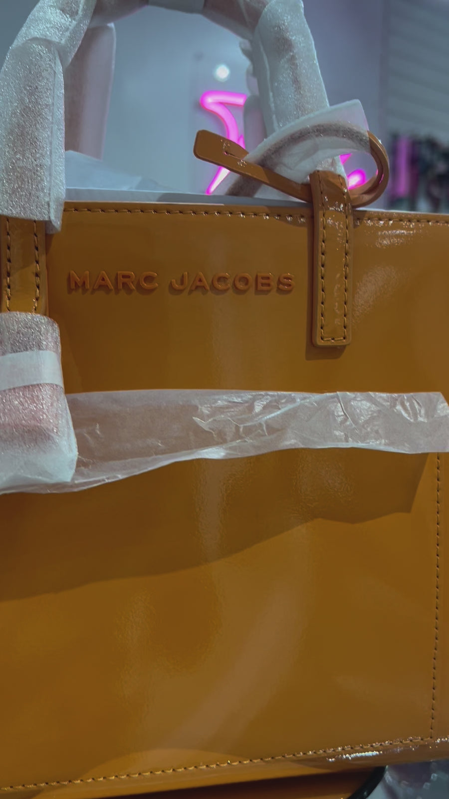 MARC JACOBS HAND BAG ORANGE